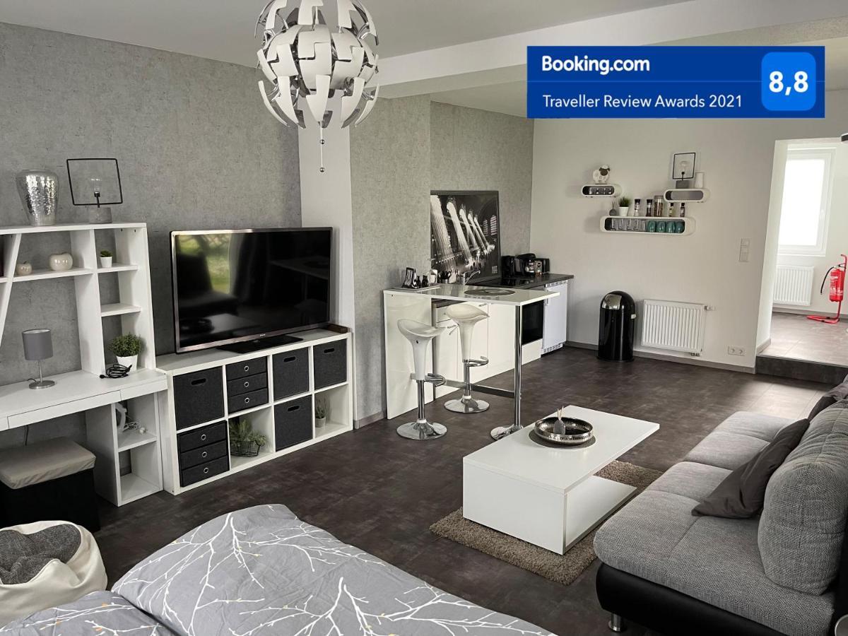 W1 - Kontaktloser 24H Check In, W-Lan, Netflix, Parkplatz, Kueche, Boxspring-Bett Bueckeburg Exterior photo